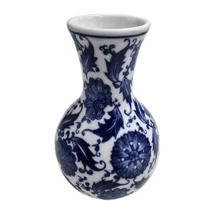 Vintage 5" Bombay Company Blue White Floral Leaf Bud Vase Chinoiserie Bulb EUC